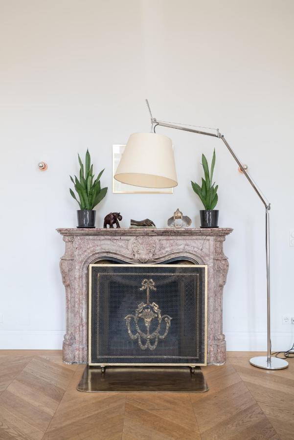 2-bedroom With Private Library Wien