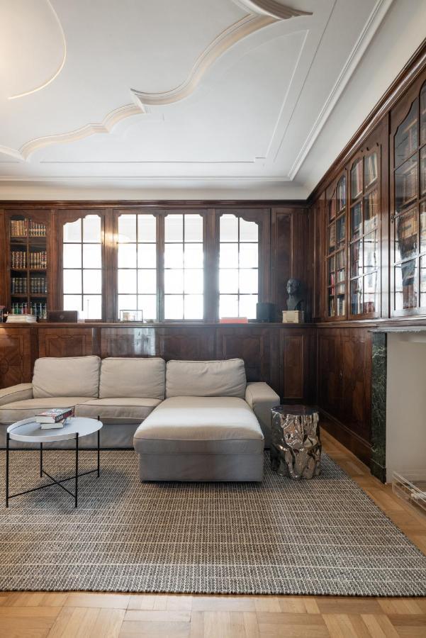 2-bedroom With Private Library Wien