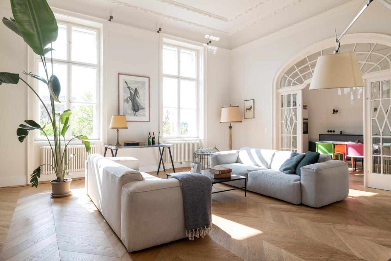 2-bedroom With Private Library * Wien