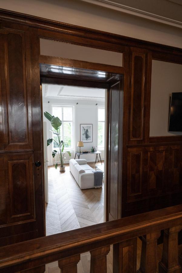 2-bedroom With Private Library * Wien